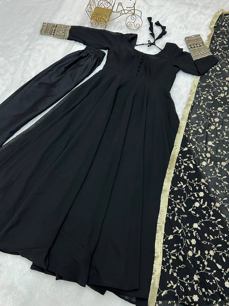 Black Fox Georgette Gown With Duppta