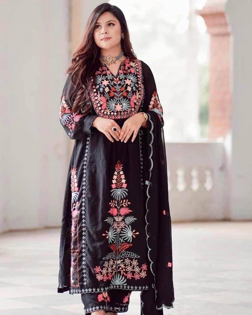 Black Faux Georgette Embroidered Kurta With Pant And Dupatta Set