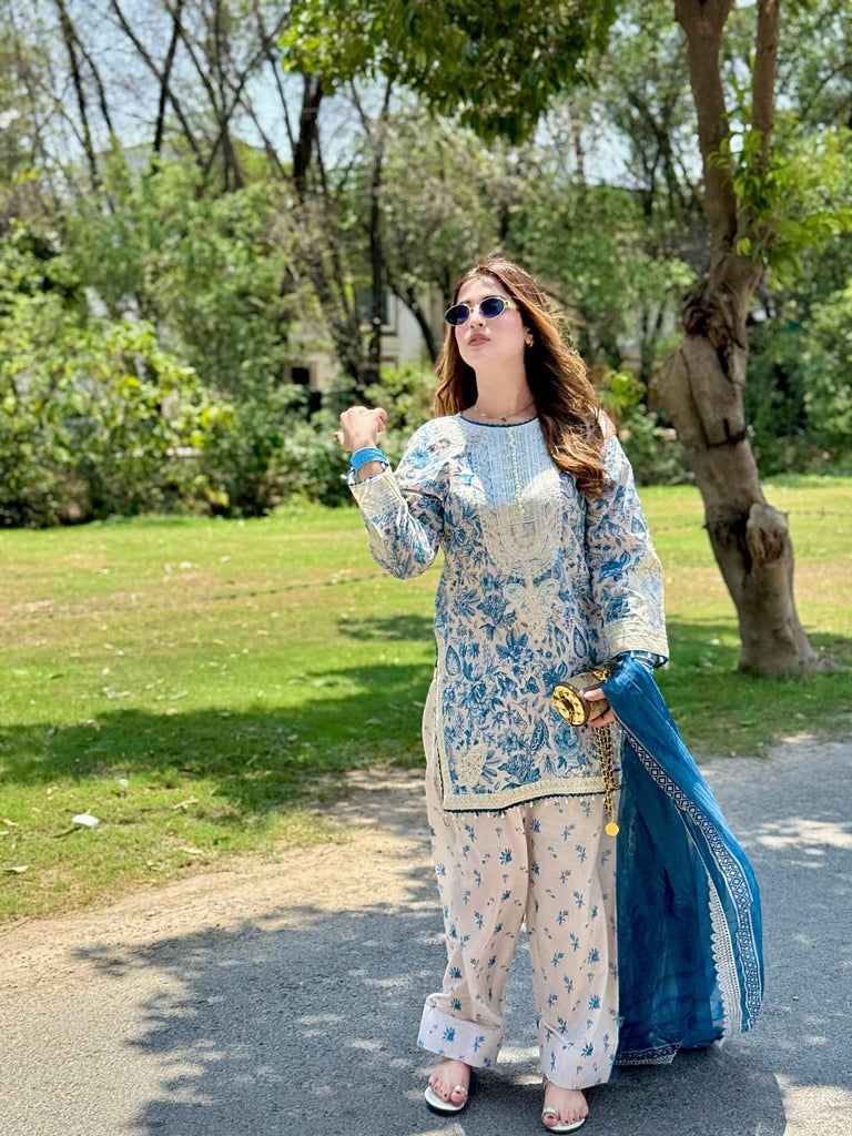 White Natural Crepe Digital Printed Farshi Salwar Suit